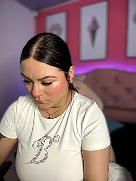 Megaan__More live sex cam