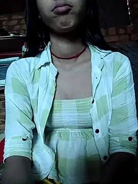 Yatiksha_Beby live sex cam