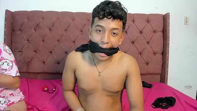 couple_hardroom live sex cam