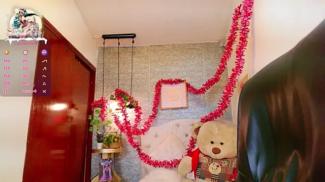 meghan_nill's cam snapshot