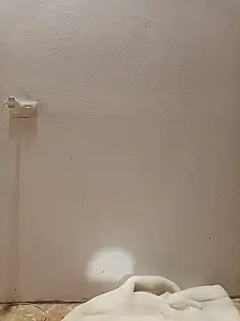 sara-xx's cam snapshot