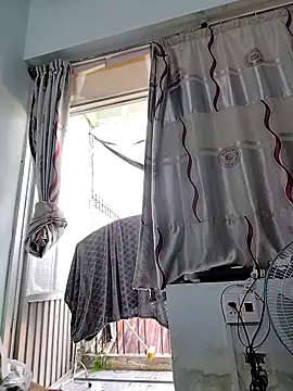 simsim-00's cam snapshot