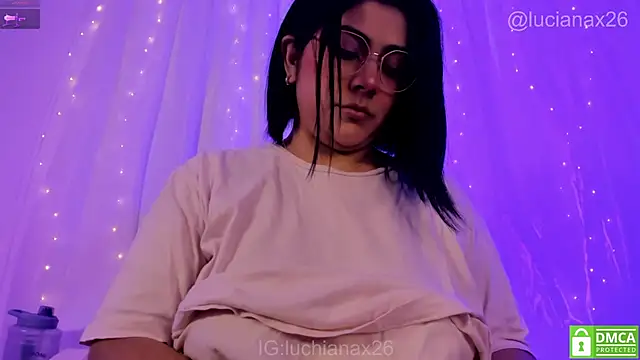 lucy26_'s cam snapshot