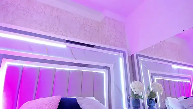 danaalamiri's cam snapshot