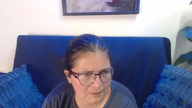 Linda_banks_'s cam snapshot