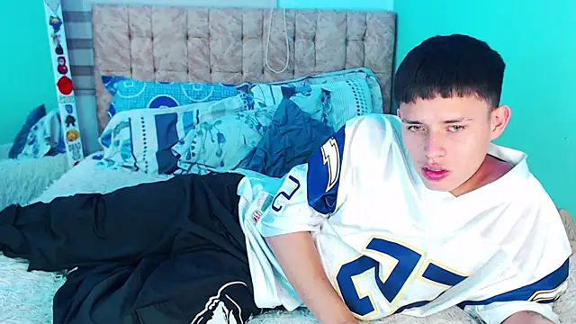 _justinmoon2 live sex cam