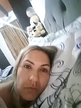 Chantal_hott's cam snapshot