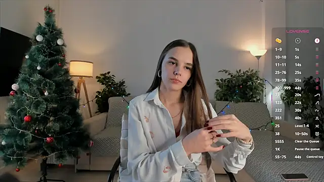 KarriVoisinet's cam snapshot