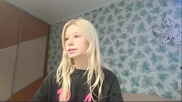 Barbie_Blondie's cam snapshot