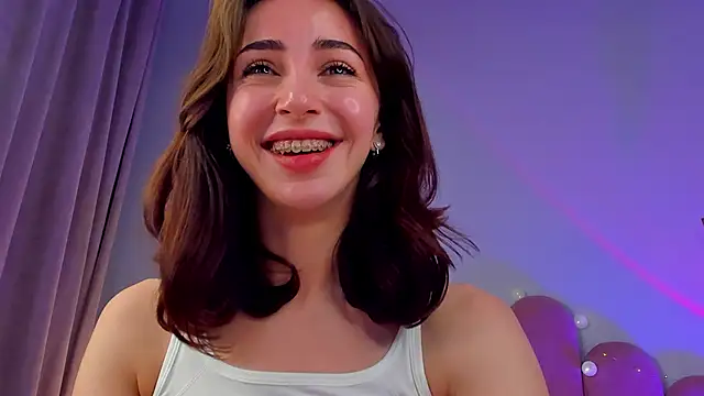 ElsaYoung live sex cam