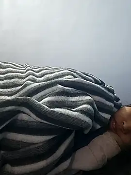 Koziekylie's cam snapshot