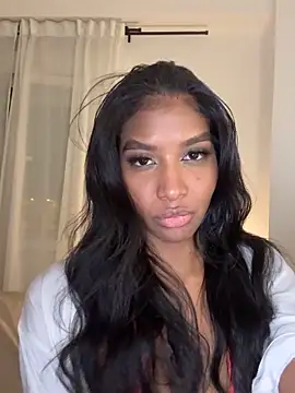 IamCrystal2 live sex cam