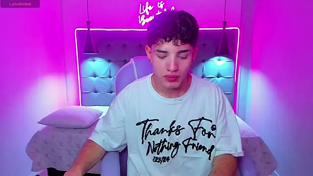 AlejooTwink live sex cam