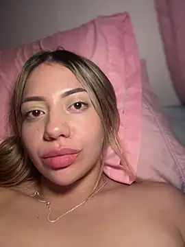 MissCat_'s cam snapshot