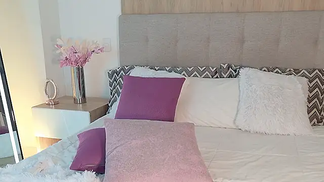 NicollWhite's cam snapshot