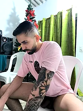 giannis090 live sex cam