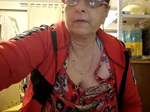 Samantha_Squirt@xh live sex cam