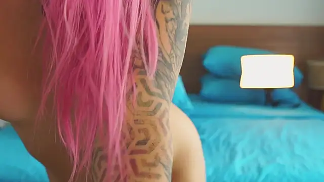 Sarah_Pink's cam snapshot