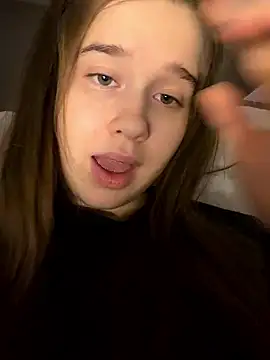 HornyGirlH live sex cam