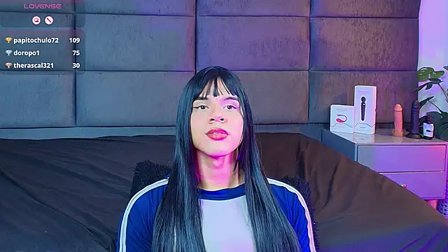 Slenna_Moon live sex cam