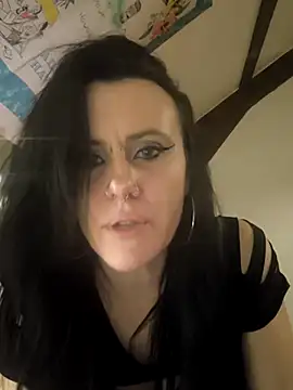 Sosso19squirt live sex cam