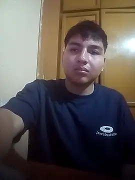 LoganFinds live sex cam