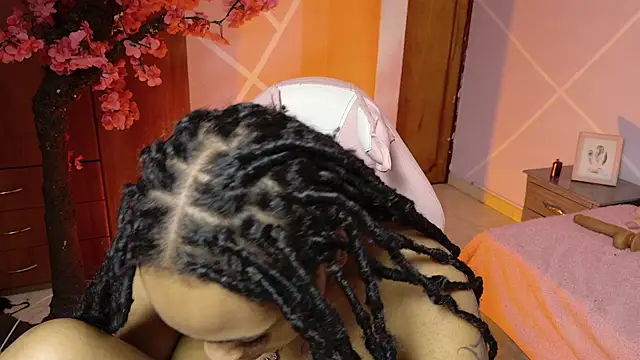 Elith_noa's cam snapshot