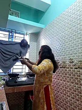 Bristy-'s cam snapshot