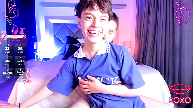 Brenda_Tina's cam snapshot