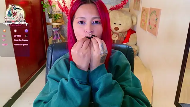 meghan_nill's cam snapshot