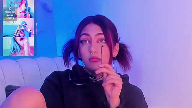 Raven_Curly's cam snapshot