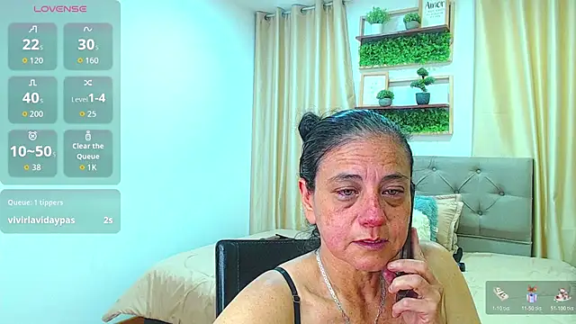 sasi_luna's cam snapshot