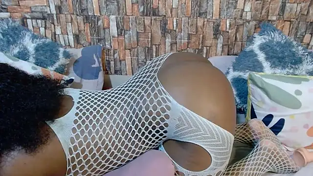 AmberVixenxx's cam snapshot