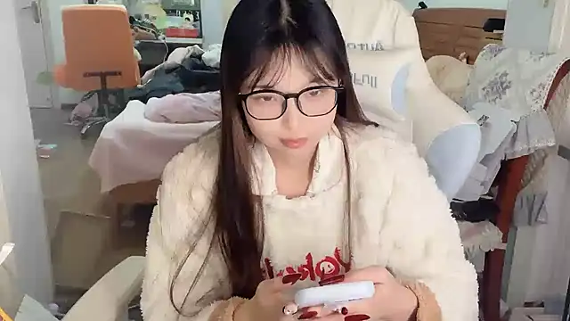 Akong11's cam snapshot