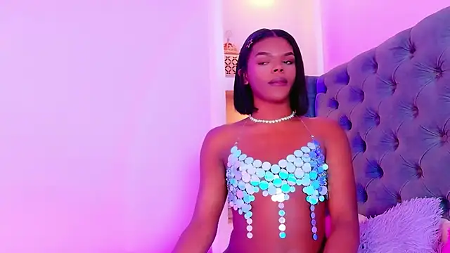 CamiEstrada live sex cam