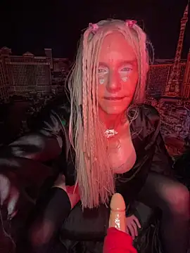 1NikiVegas's cam snapshot