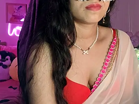 AromaDivine's cam snapshot