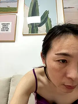 you-005's cam snapshot