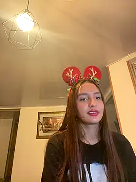 Leah_moon1's cam snapshot