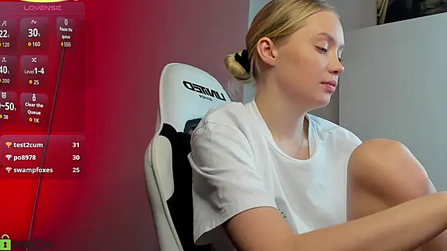 Melanie_Ryer's cam snapshot