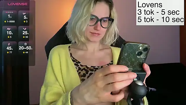 Sexy_Sweets's cam snapshot