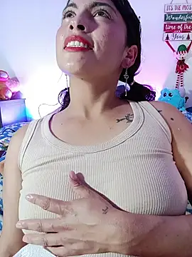 Fox_Roxxan's cam snapshot