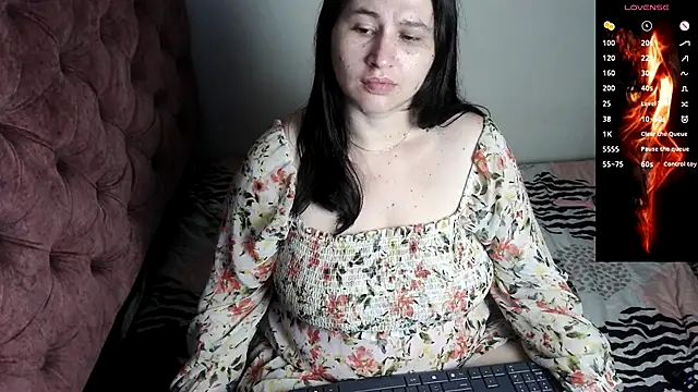 victoriadaniela's cam snapshot