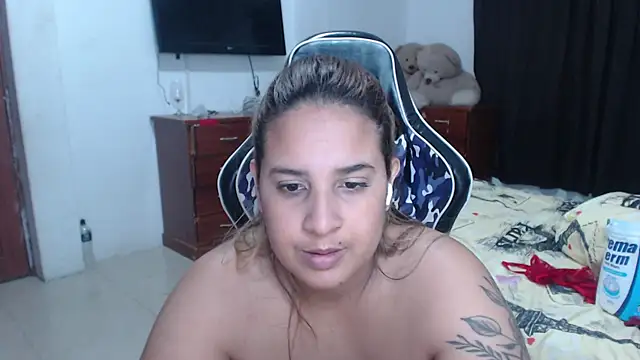 KathyHardcore69's cam snapshot