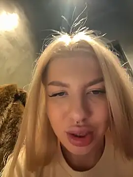 NewLale's cam snapshot