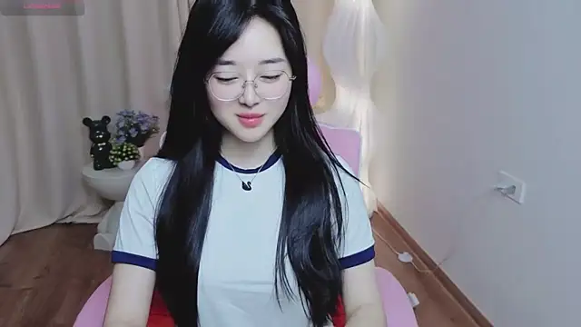 Miu-999 live sex cam