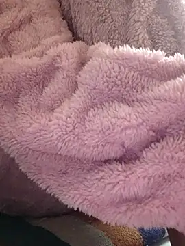 Aidakhan1212's cam snapshot