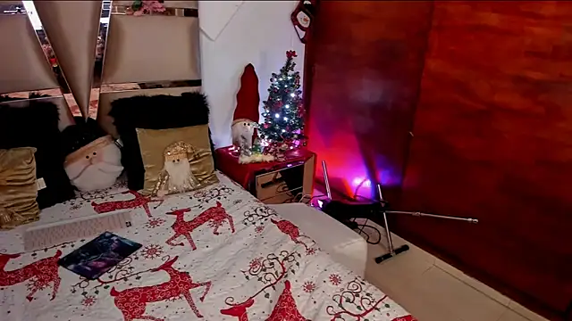 Nikole66_'s cam snapshot