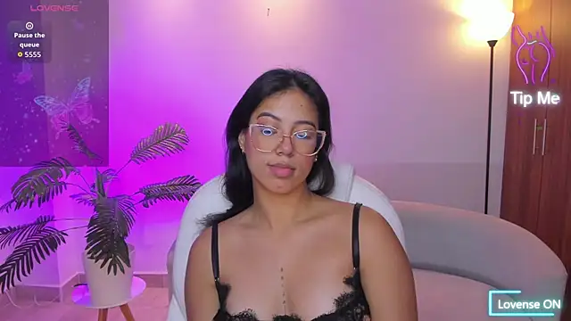 raven_stonee's cam snapshot