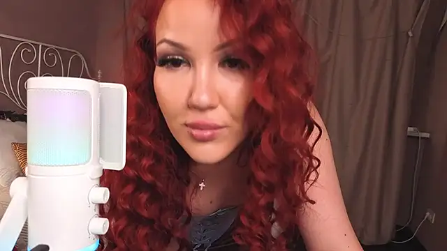 Aleksa_Foxy live sex cam